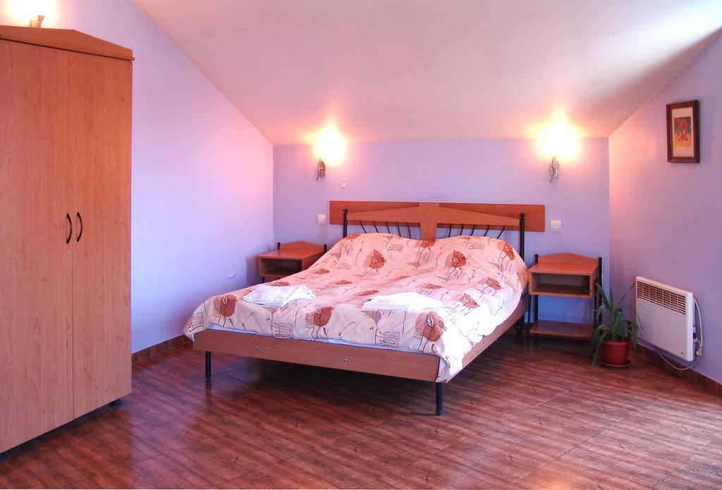 Central Family Hotel هاسكوفو الغرفة الصورة