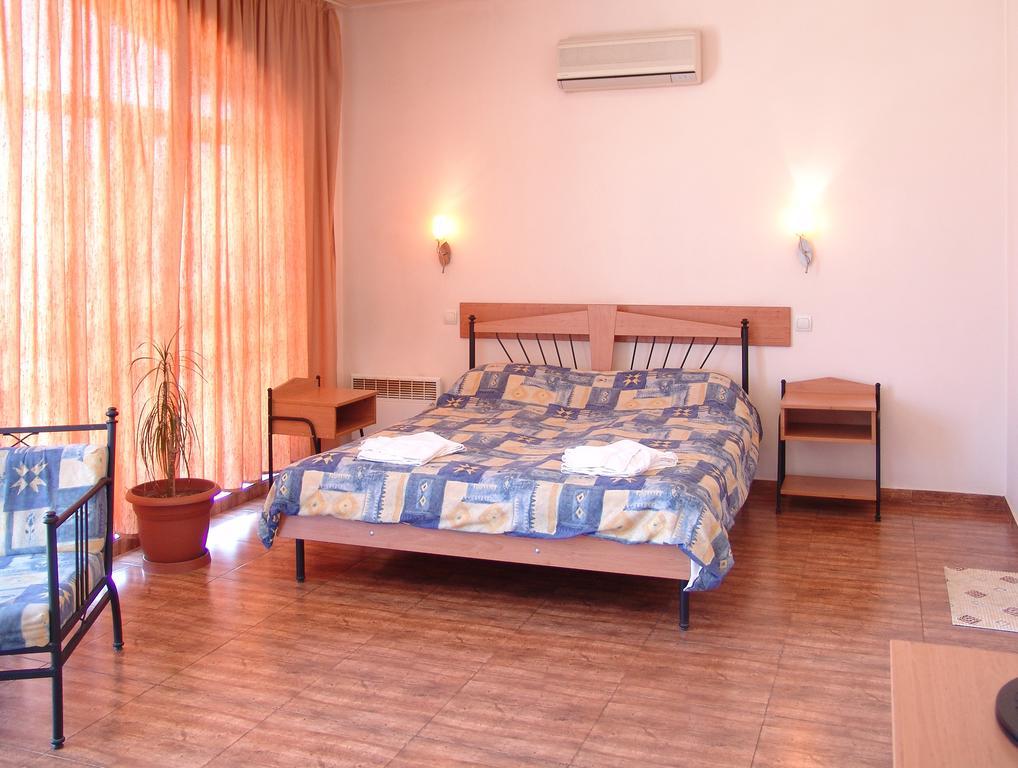 Central Family Hotel هاسكوفو الغرفة الصورة