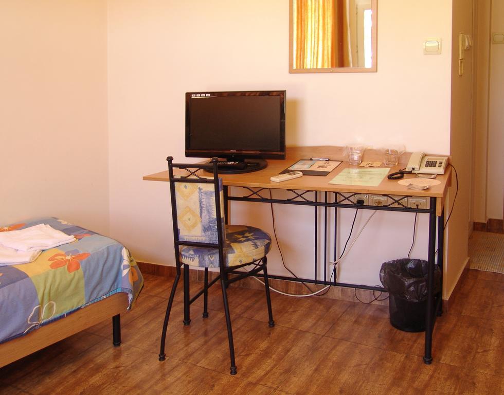 Central Family Hotel هاسكوفو الغرفة الصورة